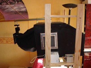 Illustration for article titled Projectors Made From Trash Deliver HD Video and Stereoscopic Movies